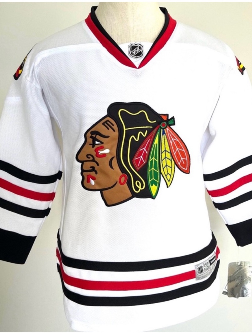Reebok Chicago Blackhawks Crawford Youth Jersey L/XL NWT White Away Jersey